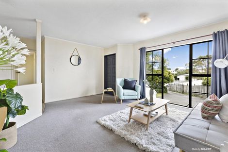 Photo of property in 6 Mayaro Crescent, Grenada Village, Wellington, 6037