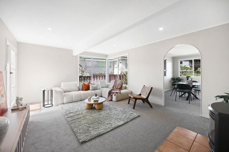 Photo of property in 17 Ridgeway Place, Glenview, Hamilton, 3206