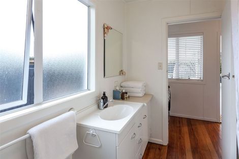 Photo of property in 144a Kiwi Road, Whangamata, 3620