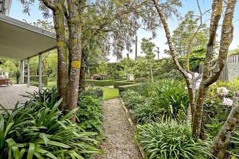 Photo of property in 8 Cross Street, Coalgate, 7673