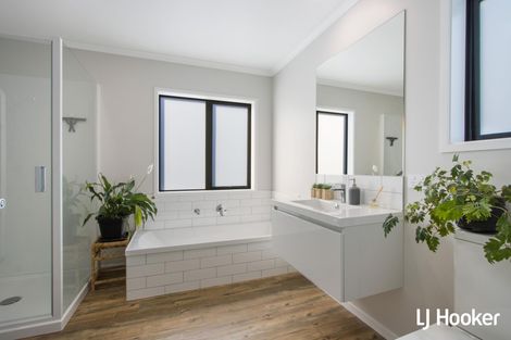 Photo of property in 23 Sandy Place, Waihi Beach, 3611