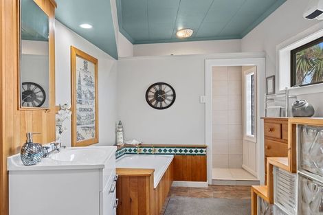 Photo of property in 5 Simeon Quay, Lyttelton, 8082