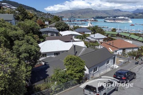 Photo of property in 24 Voelas Road, Lyttelton, 8082