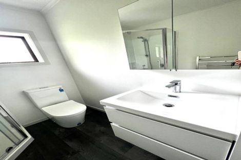 Photo of property in 1/57 Nigel Road, Browns Bay, Auckland, 0630