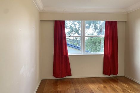 Photo of property in 72 Derwent Crescent, Titirangi, Auckland, 0604