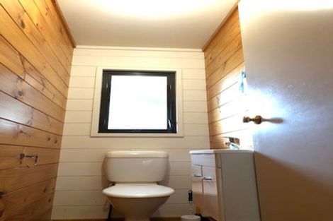 Photo of property in 25 Emlyn Place, Torbay, Auckland, 0630