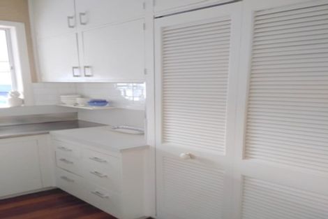 Photo of property in 188 Seaview Road, Westown, New Plymouth, 4310