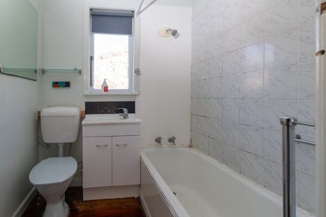 Photo of property in 1/38 Godley Road, Green Bay, Auckland, 0604