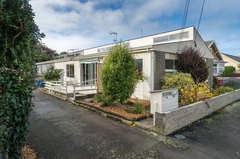 Photo of property in 42a Beach Street, Saint Clair, Dunedin, 9012