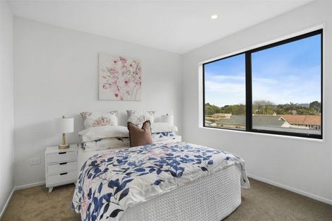 Photo of property in 28b Walker Road, Point Chevalier, Auckland, 1022