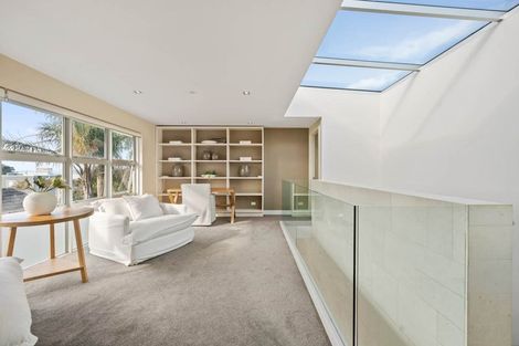 Photo of property in 23 Ocean View Road, Milford, Auckland, 0620