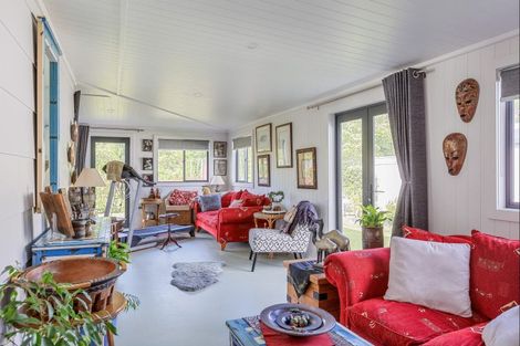 Photo of property in 100 Cole Street, Dannevirke, 4930