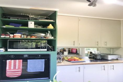 Photo of property in 37 Seon Place, Birkdale, Auckland, 0626