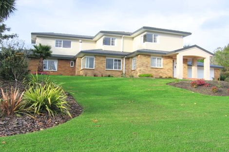 Photo of property in 30 Waipuia Place, Greenhithe, Auckland, 0632