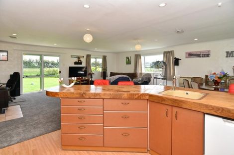 Photo of property in 10 Singleton Street, Waikari, 7420