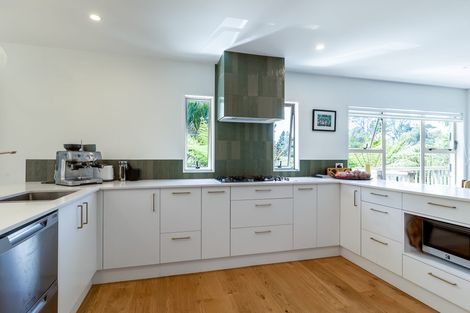 Photo of property in 46 Huia Road, Titirangi, Auckland, 0604