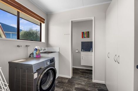 Photo of property in 21 James Cook Drive, Welcome Bay, Tauranga, 3112