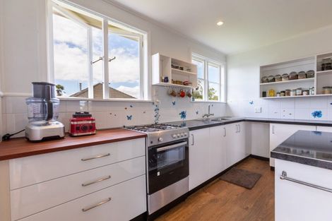 Photo of property in 21 Hall Street, Woodville, 4920