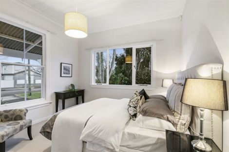 Photo of property in 74 Gribblehirst Road, Sandringham, Auckland, 1025