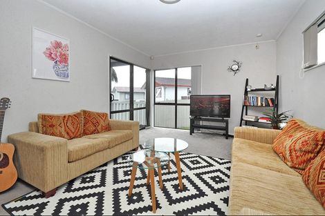 Photo of property in 3/8 Martha Lane, Weymouth, Auckland, 2103