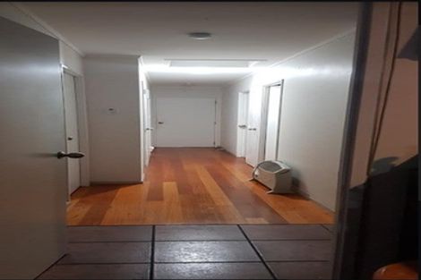 Photo of property in 22 Raphael Place, West Harbour, Auckland, 0618