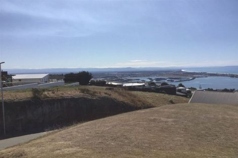 Photo of property in 4 Bluewater View, Mount Pleasant, Christchurch, 8081