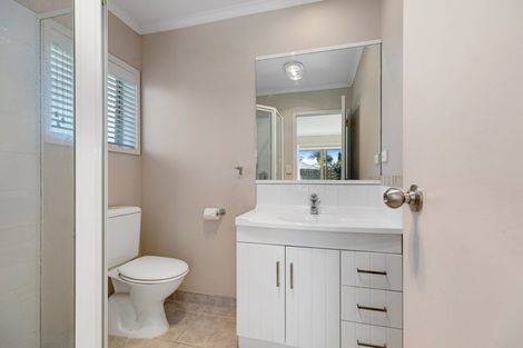 Photo of property in 17 Saint Heliers Place, Papamoa Beach, Papamoa, 3118