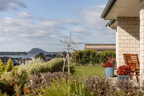 Photo of property in 44 Ridge Drive, Omokoroa, 3114