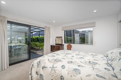 Photo of property in 1 Topping Place, Whitianga, 3510
