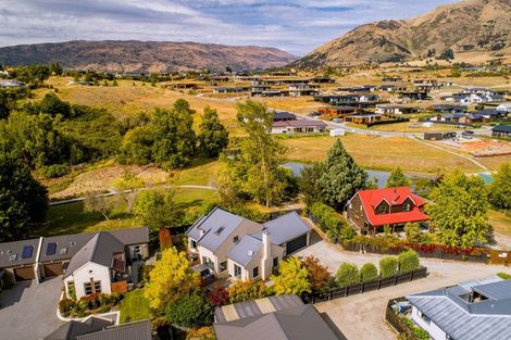 Photo of property in 25 Meadowstone Drive, Wanaka, 9305