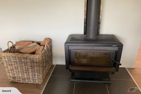 Photo of property in 53 Stillwater Crescent, Stillwater, Silverdale, 0993