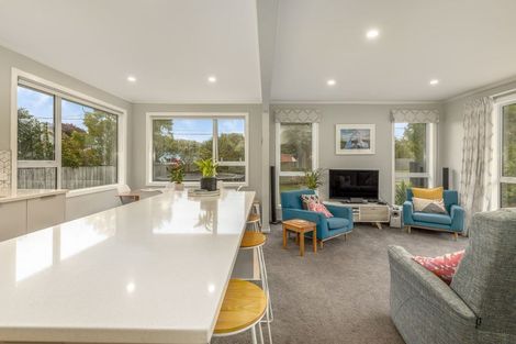 Photo of property in 14 Walton Road, Paraparaumu Beach, Paraparaumu, 5032