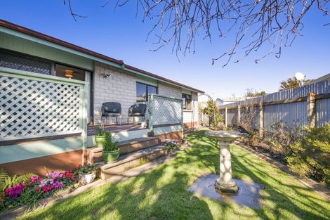 Photo of property in 5 Ted Harpur Place, Onekawa, Napier, 4110