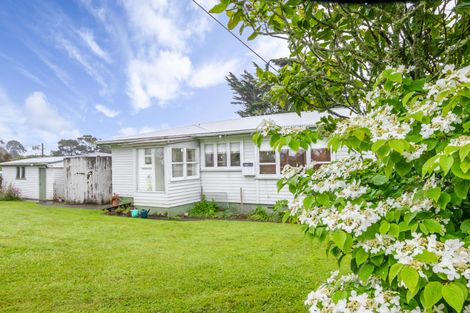 Photo of property in 58 Sunnyvale Road, Massey, Auckland, 0614