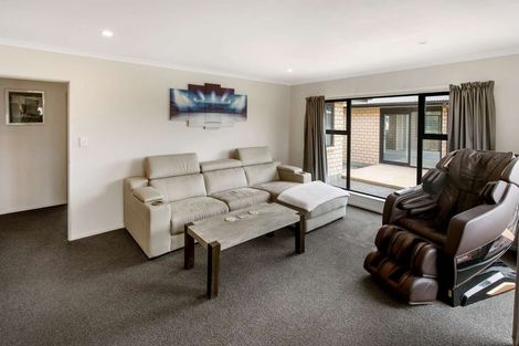 Photo of property in 21 Story Street, Foxton Beach, Foxton, 4815