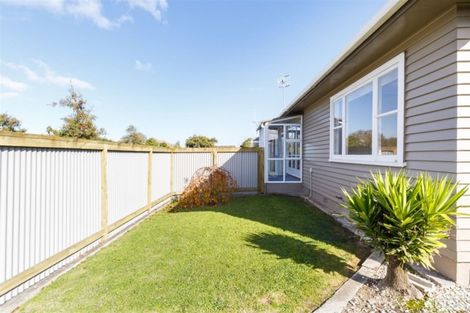 Photo of property in 44 Abraham Crescent, Milson, Palmerston North, 4414