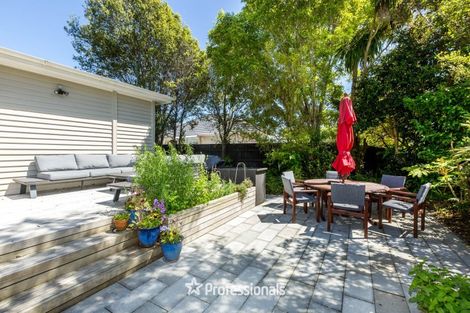 Photo of property in 53 Thackeray Street, Trentham, Upper Hutt, 5018