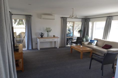 Photo of property in 2 Lavender Place, Papamoa Beach, Papamoa, 3118