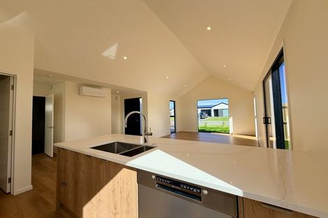 Photo of property in 20 Mabel Crescent, Halswell, Christchurch, 8025