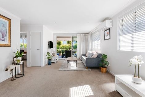 Photo of property in Waterview Estate, 60/4 Greystone Place, Omokoroa, 3114