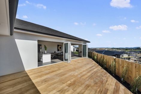 Photo of property in 18 Rose Berry Crescent, Flagstaff, Hamilton, 3210