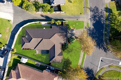 Photo of property in 6 Bibury Avenue, Henderson, Auckland, 0612