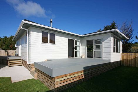 Photo of property in 15 Makere Street, Waitara, 4320