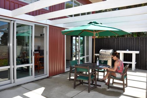 Photo of property in 19 Cumberland Street, Leigh, 0985