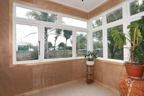 Photo of property in 14 Medway Street, Rongotea, 4476