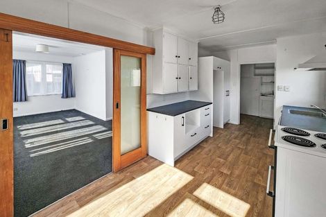 Photo of property in 15 Hunter Street, Taita, Lower Hutt, 5011