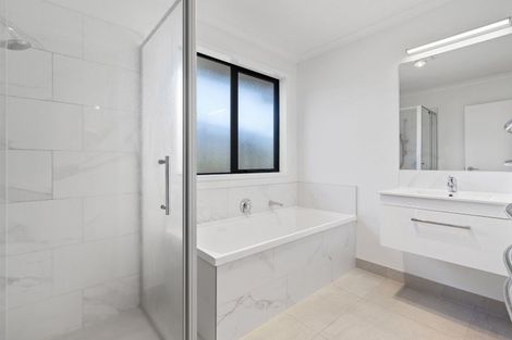 Photo of property in 19 Te Paea Avenue, Karaka, 2124