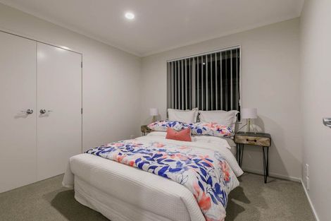 Photo of property in 36 Nimstedt Avenue, Oteha, Auckland, 0632