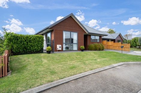 Photo of property in 11 Clifford Close, Leamington, Cambridge, 3432