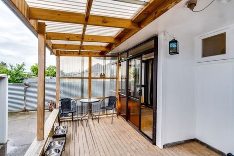 Photo of property in 4a Mccarthy Terrace, Waipukurau, 4200